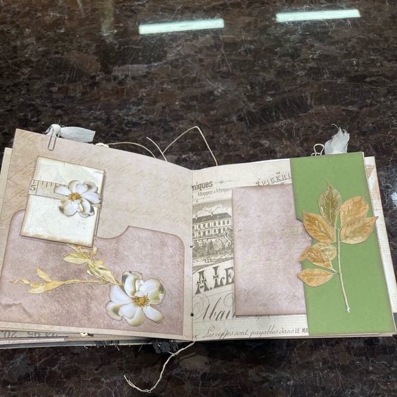 SOLD Vintage journal, 6x6 SOLD - Picture 6 of 13